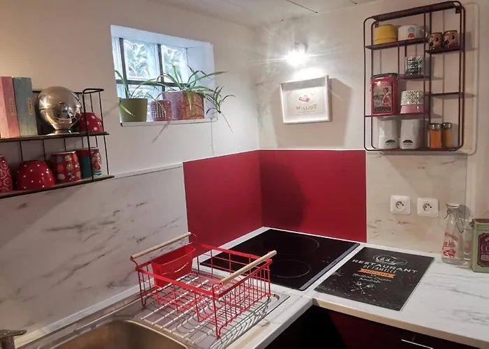 - Proche Gare Sncf&bus *