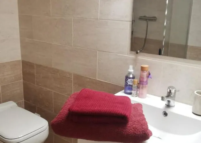 - Proche Gare Sncf&bus